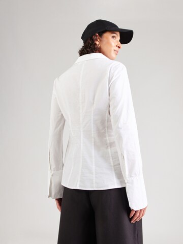 Chemisier 'Finn' WEEKDAY en blanc