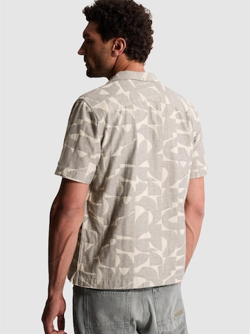 CAST IRON - Ajuste regular Camisa 'Shirt with jacquard pattern and short sleeves' en gris