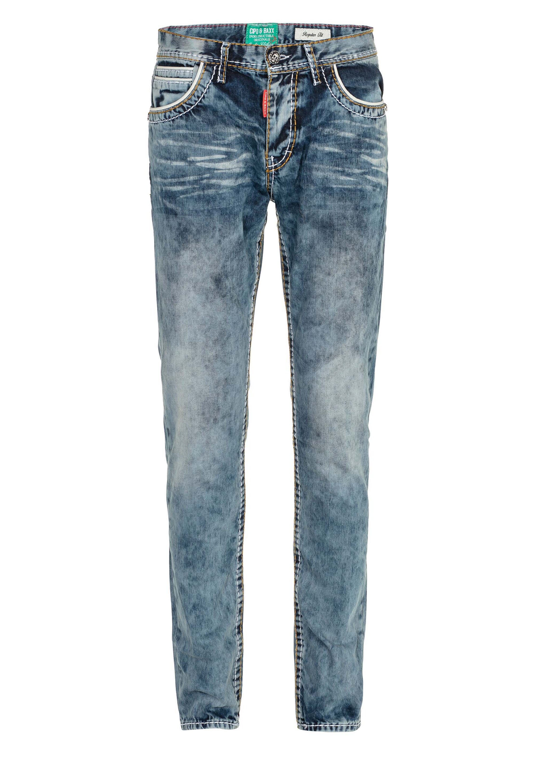 Regular Jean 'Titan' CIPO & BAXX en bleu : devant