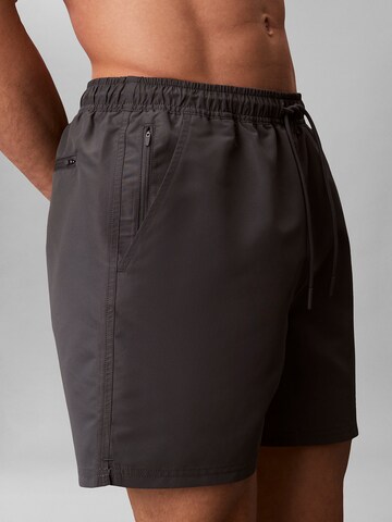 Regular Shorts de bain Calvin Klein Swimwear en bleu