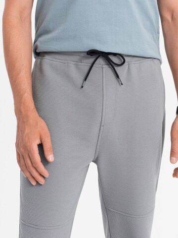 Ombre Tapered Hose 'PASK-0129' in Grau