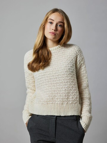 LMTD Pullover in Weiß: Vorderseite