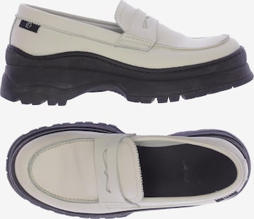 Ted Baker Flats & Loafers in 39 in White: front
