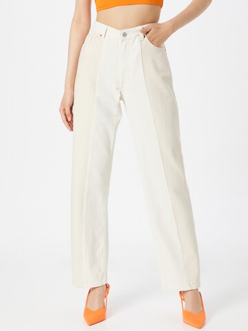 Monki Regular Jeans in Wit: voorkant