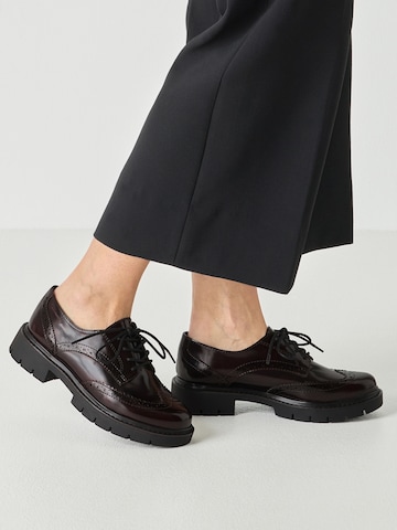 Tamaris Lace-up shoe in Red