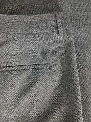 JJXX Regular Trousers with creases 'Mary' in Grey