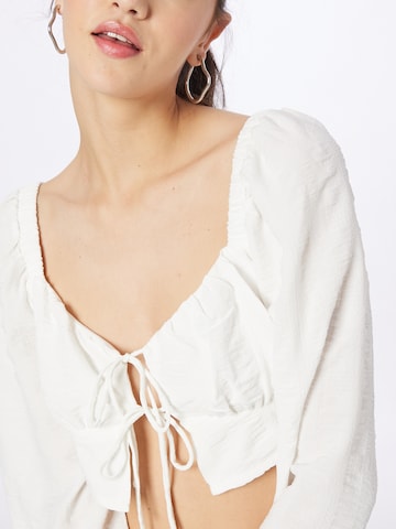 Camicia da donna 'Gilly' di Gina Tricot in bianco