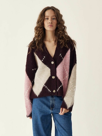 Noella Neuletakki ' N-Laiana Knit Cardigan ' värissä monivärinen: etupuoli