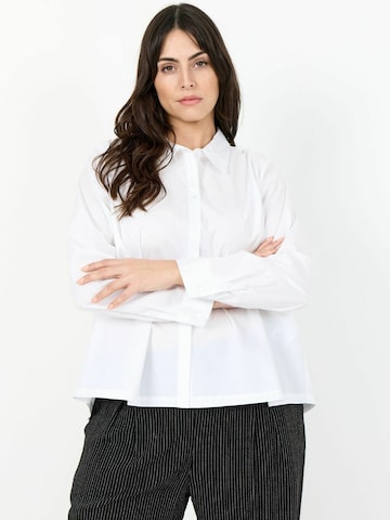 Wasabi Concept Shirt ' WA-SAGA 31 ' in Wit: voorkant