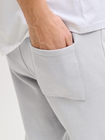 JJ Rebel Tapered Nadrág 'JREBGORM' - szürke