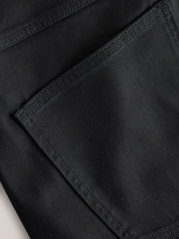 Next Обычный Брюки-чинос в Черный