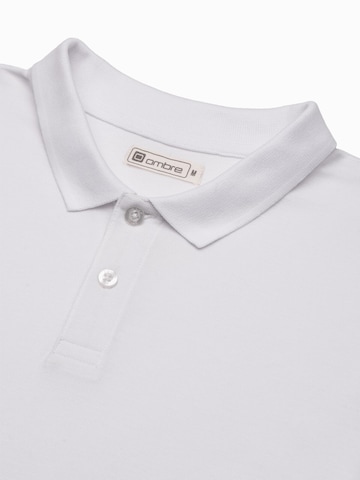 T-Shirt 'L132' Ombre en blanc