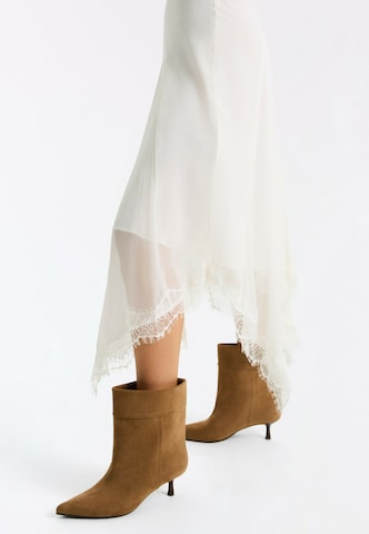 Bottines Bershka en marron