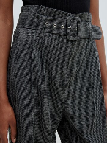 EDITED - regular Pantalón plisado 'Mya' en gris