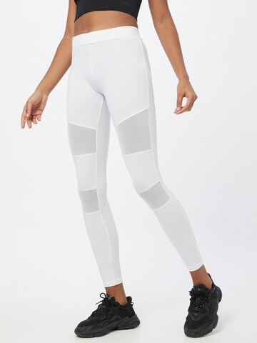 Urban Classics Skinny Leggings in White: front