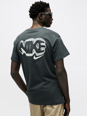 Nike Sportswear Футболка в Серый