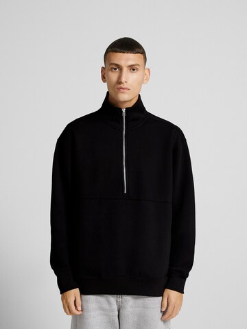 Bershka Sweatshirt in Zwart: voorkant