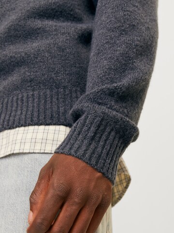 JACK & JONES Πουλόβερ σε γκρι