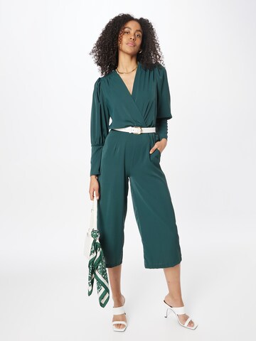 Tuta jumpsuit di AX Paris in verde