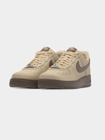 Nike Sportswear Platform trainers 'Nike Air Force 1 '07' in Brown