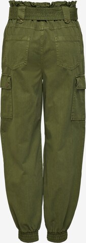 Effilé Pantalon cargo 'Saige' ONLY en vert