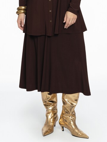 Yoek Skirt in Brown: front