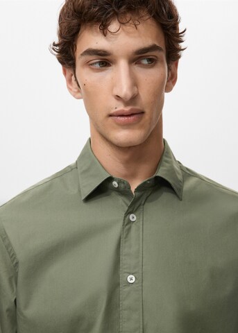 MANGO MAN Regular fit Button Up Shirt 'Play' in Green