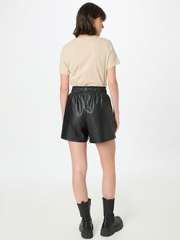 VERO MODA Loosefit Shorts 'VIOLA' in Schwarz