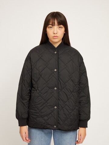 mazine Winter Jacket ' Clay Light Down Jacket ' in Black: front