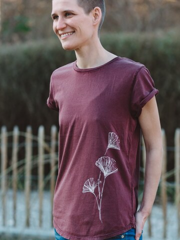 Life-Tree Shirt 'Fairwear Organic Ginkgo' in Rot