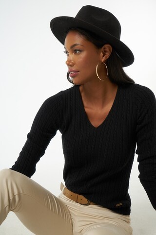 Jimmy Sanders Sweater in Black