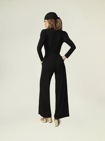 Madnezz House Jumpsuit 'Sally' in Schwarz