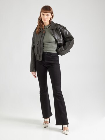 Haut 'Caitlin' STUDIO SELECT en vert