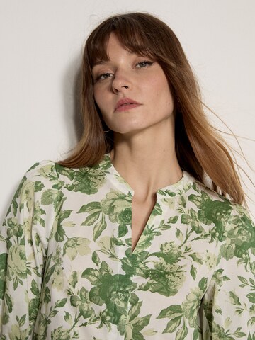 Apricot Dress in Green