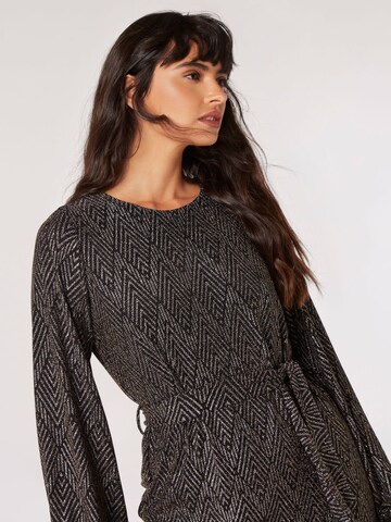 Apricot Dress 'Chevron' in Black