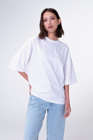 Aligne Shirts 'Graciela' i hvid: forside