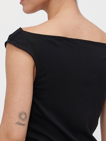 Vero Moda Petite Shirts i sort