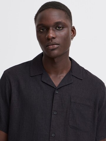 Coupe regular Chemise ' BHVICTOR ' BLEND en noir