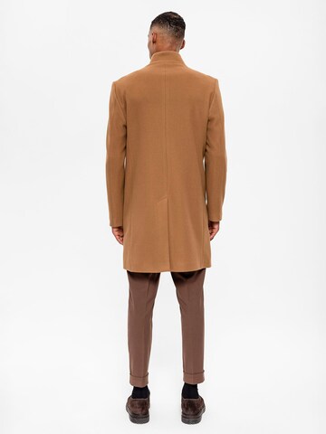 Antioch Between-seasons coat in Brown