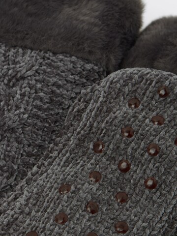 CALZEDONIA Socken in Grau