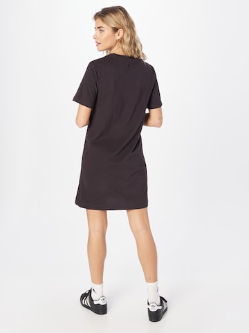 Rochie de la Ocay pe negru