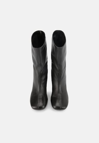 VAGABOND SHOEMAKERS - Bota 'LIVIA' em preto