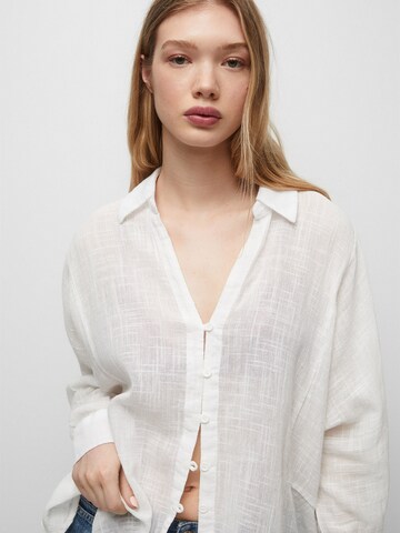 Pull&Bear Blouse in White