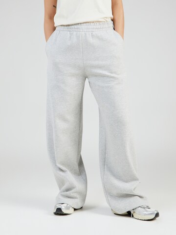 Wide leg Pantaloni di WEEKDAY in grigio: frontale