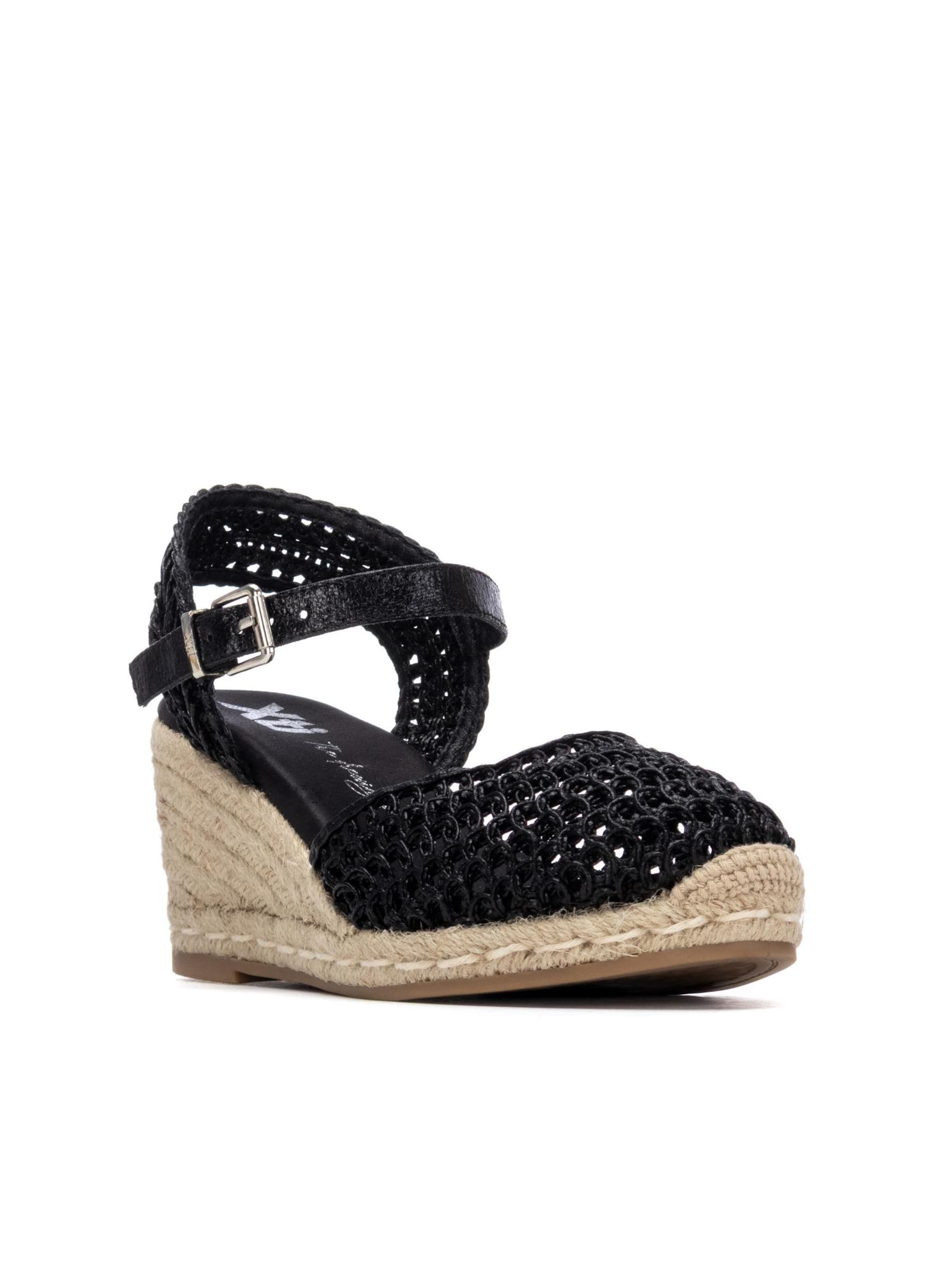 Xti Sandale‌‌‌‌‌‌‌‌‌‌ in Schwarz