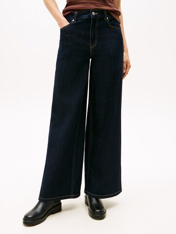 Loosefit Jean TOMMY HILFIGER en bleu : devant