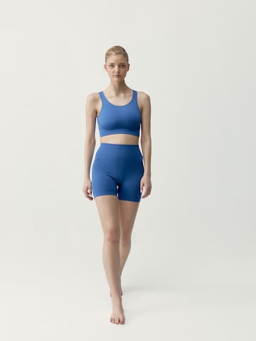 Born Skinny Sportshorts 'Lindy' in Blau: Vorderseite