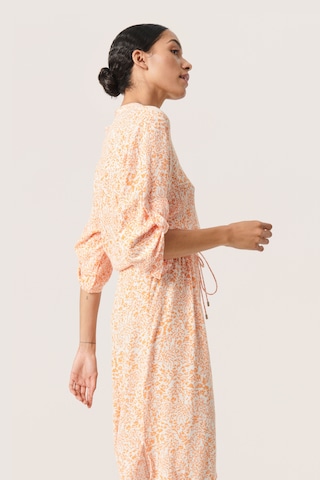 Robe 'Zaya' SOAKED IN LUXURY en orange