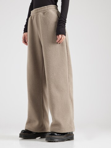 WEEKDAY Loosefit Hose 'Leia' in Braun: Vorderseite