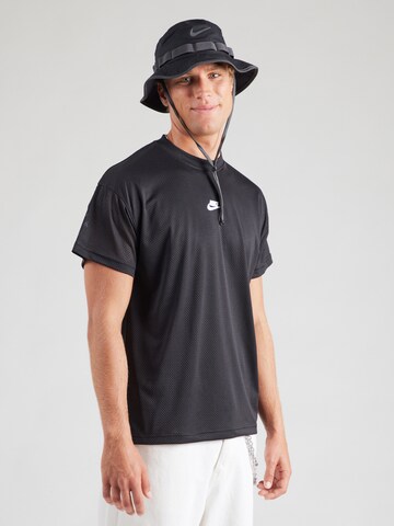 Nike Sportswear Shirt in Black: front